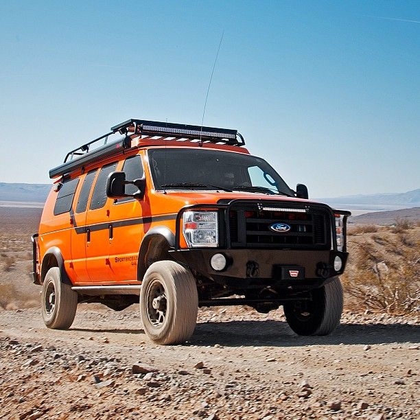 Ford E-Series photo 3insta.jpg