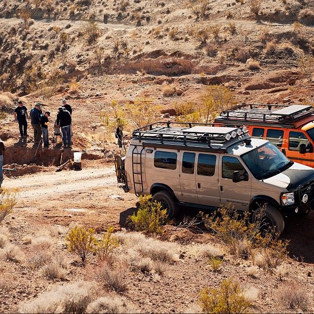 Ford E-Series photo 6insta.jpg