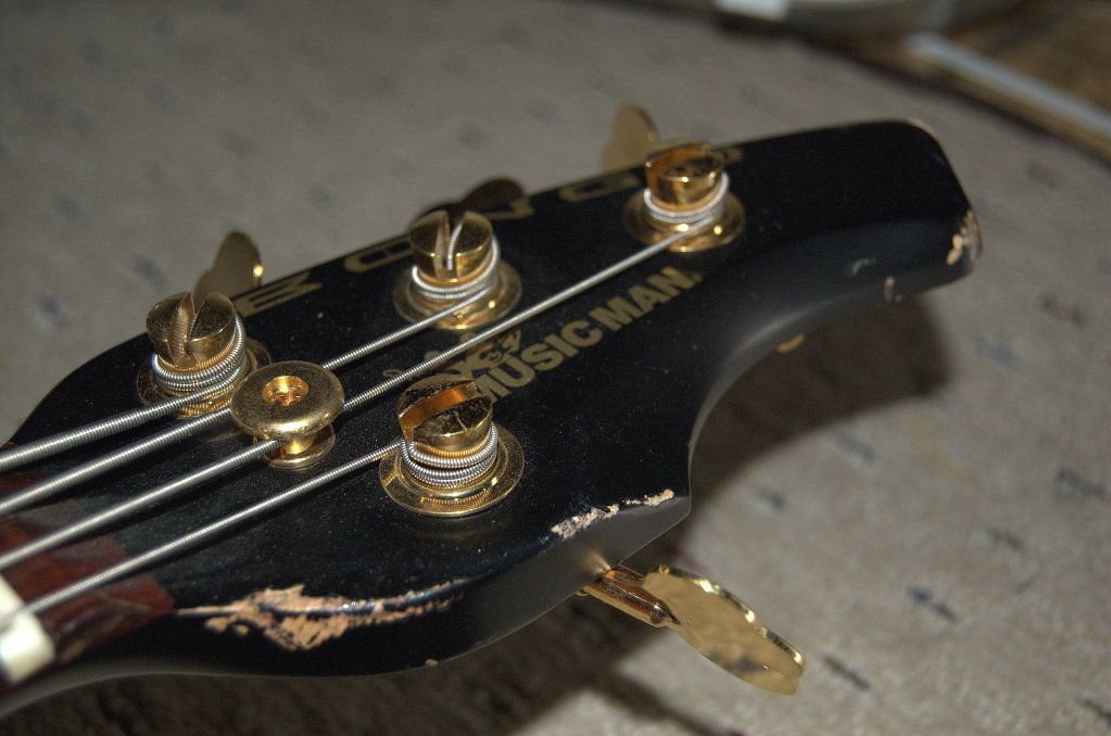 Headstock-2.jpg
