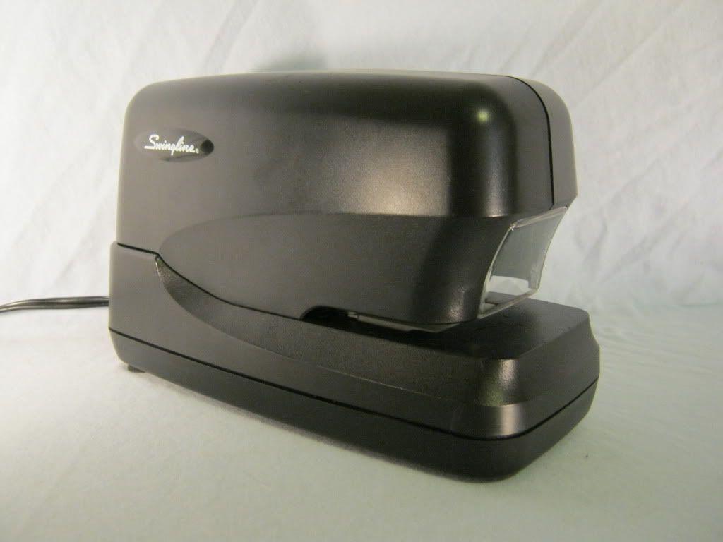 Swingline 270 69270 Heavy Duty Electric Stapler Hi Cap With 69495