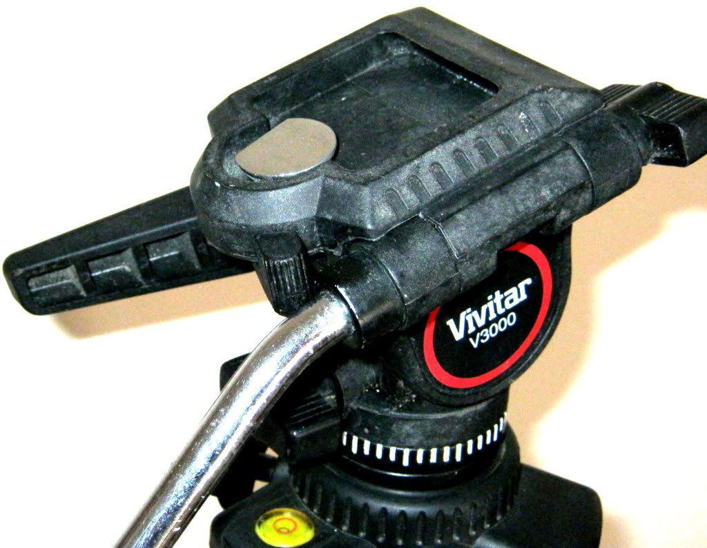 Vivitar V3000 Video Camera Tripod 3 Way Fluid Panhead Quick Release
