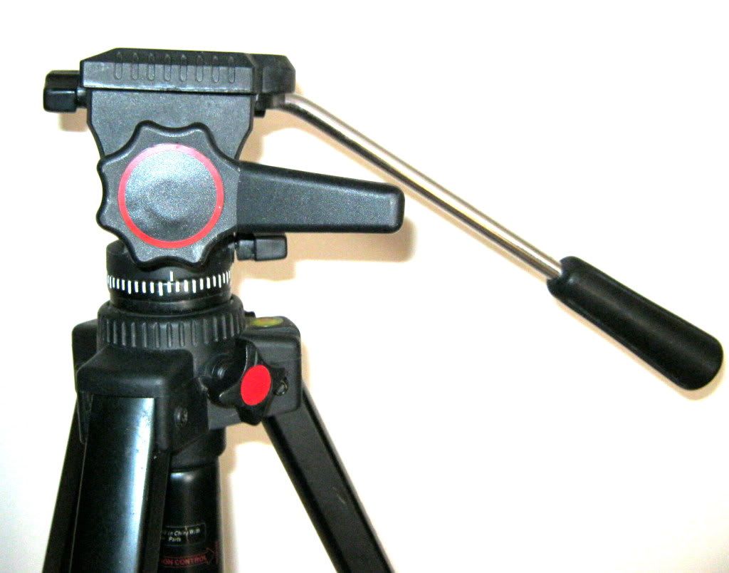 Vivitar V3000 Video Camera Tripod 3 Way Fluid Panhead Quick Release