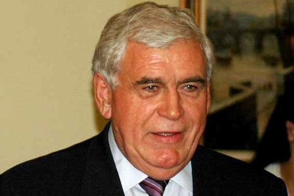 Azem Vllasi Azem Vllasi Ne razumijem utnju Sarajeva ali razumijem