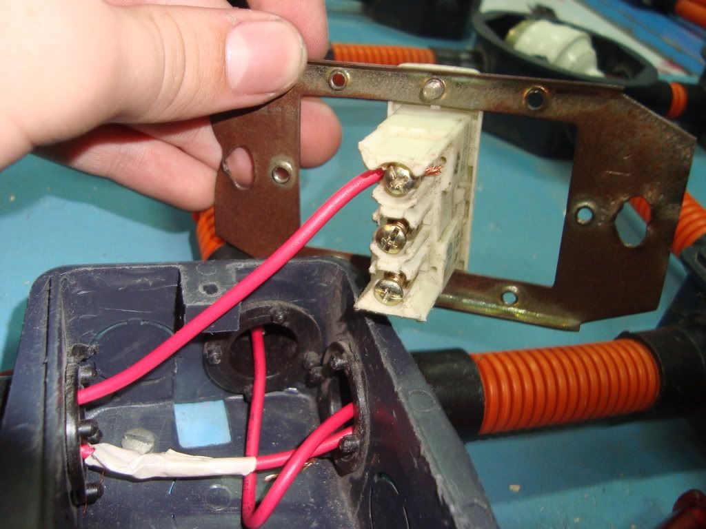 Hice Tableros de electricidad en la Escuela Hice Tableros de electricidad en la Escuela
