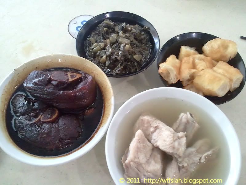 Eng Kee,Bak Kut Teh,Pork Rib Soup,Pig's trotters,dough fritters,salted vegetables