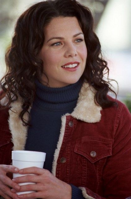 out3 photo Lorelai-Gilmore-lorelai-gilmore-24331834-1688-2560-600x910.jpg