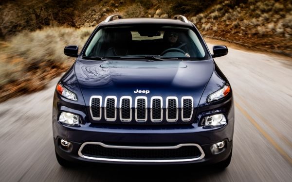 2014-Jeep-Cherokee-front-motion1_zpsdfdc